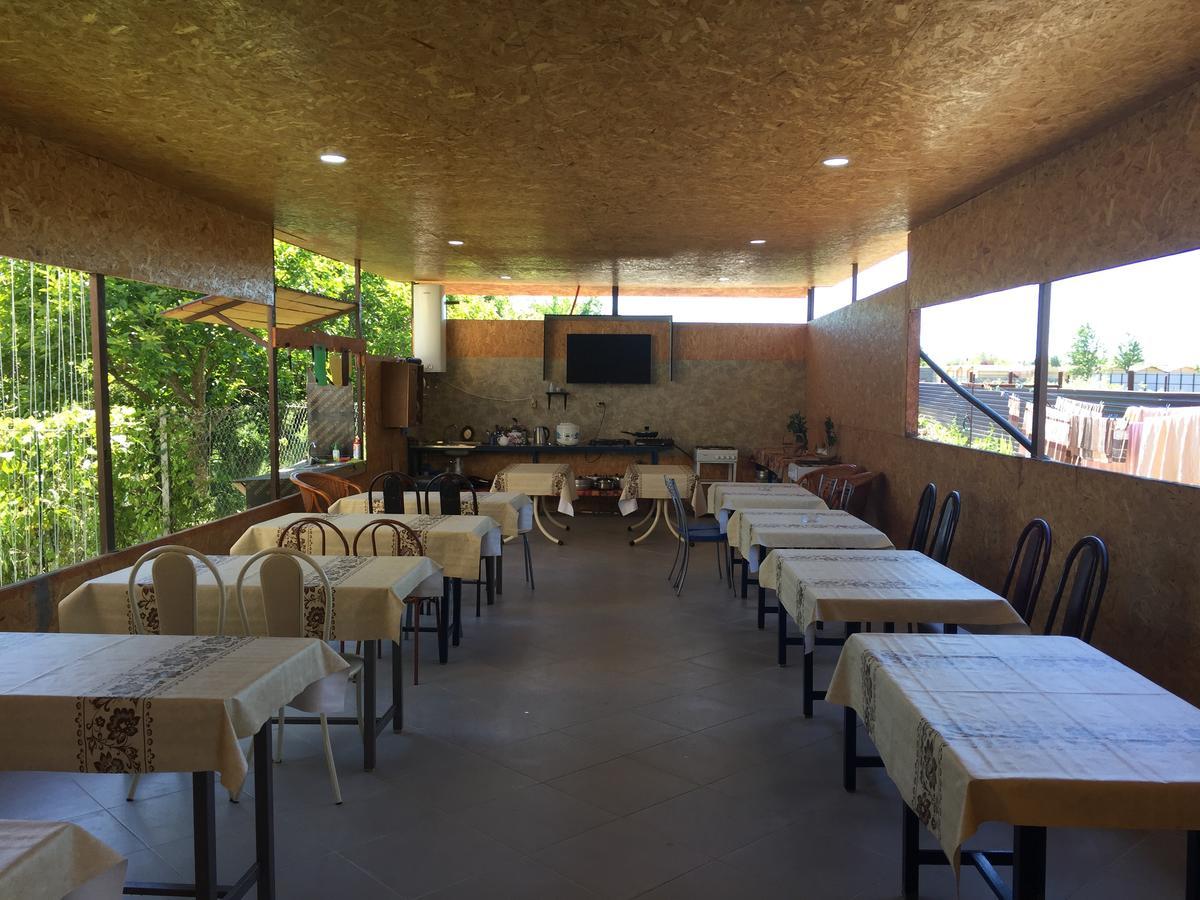 Dionisy Guest House Pizunda Exterior foto